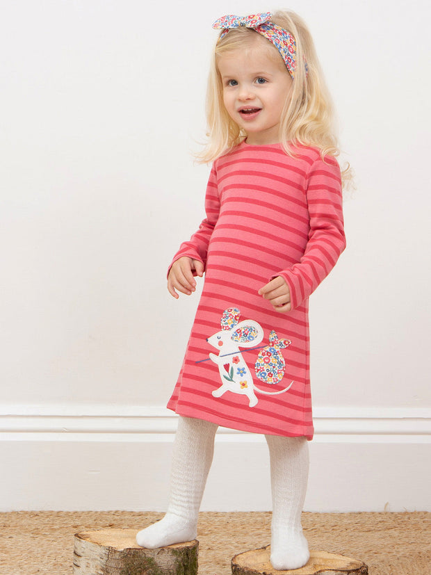 Mouse and about dress